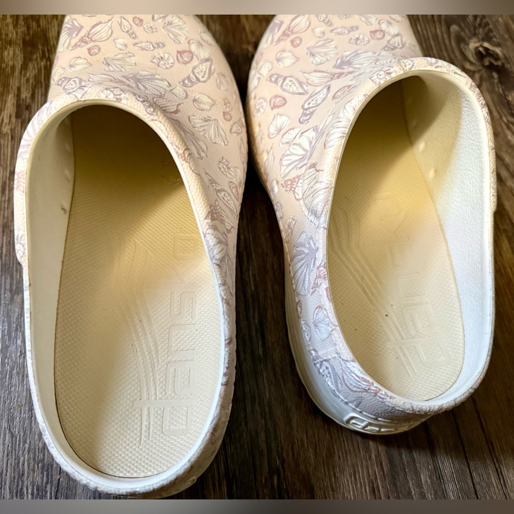 Dansko Seashell Patterned Mules - Cream - image 5